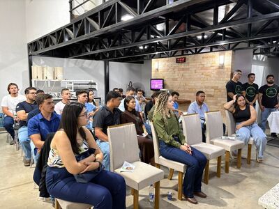 VISITA LABORATÓRIO REFEREÊNCIA SOLOS 2025 4